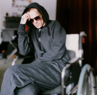 Emanuel, 28 Jahre - gefangen und eingesperrt in einem ME/CFS-kranken K&ouml;rper